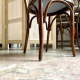 Heart bistro chair in beech and green wool