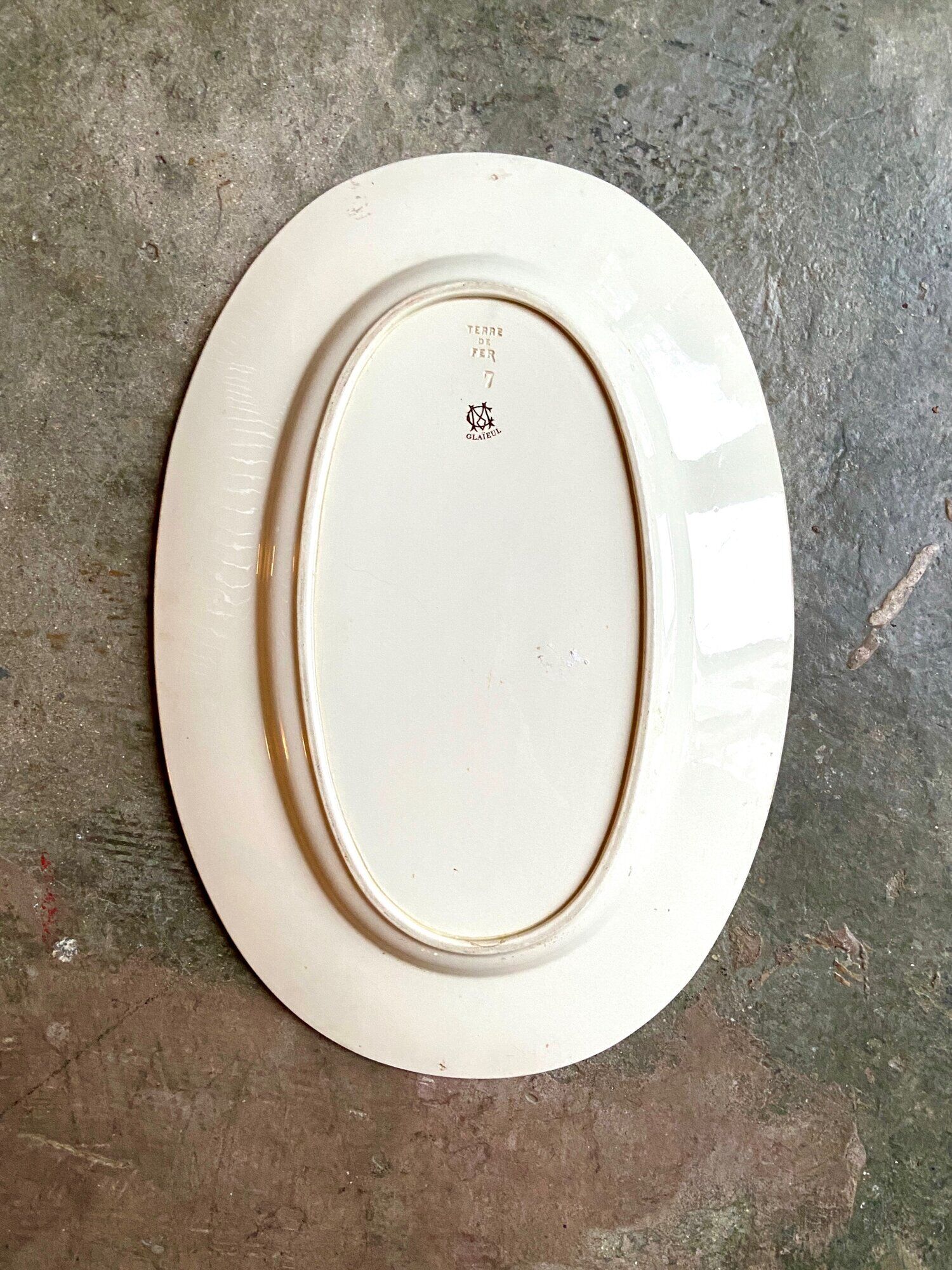 Oval plate in Creil & Montereau iron, "Gladiolus" service