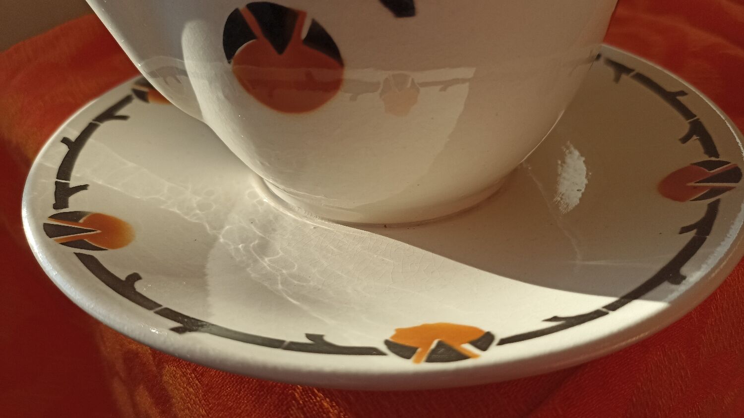 Art deco gravy boat by Fenal Badonviller model Barcarolle