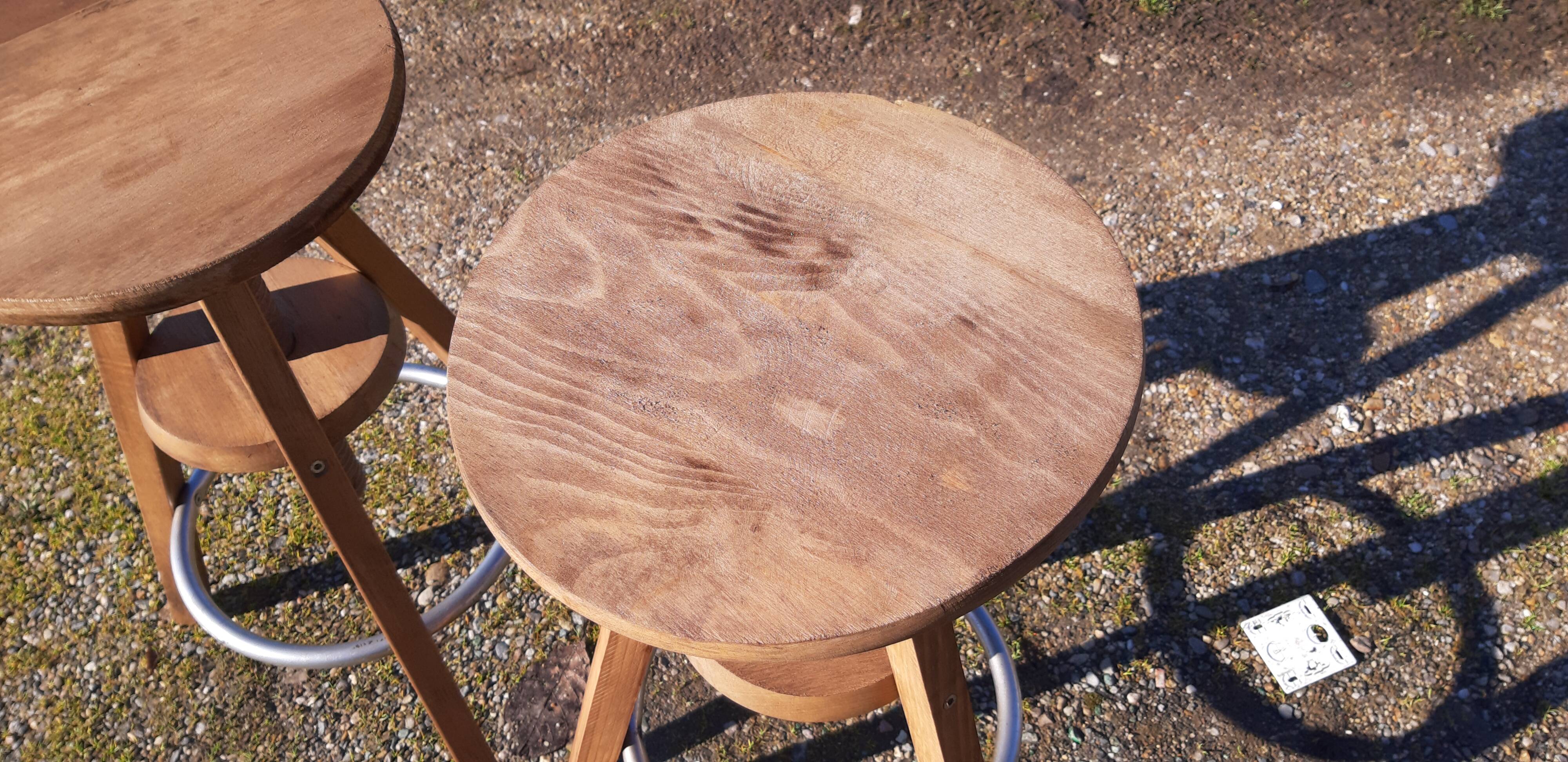 3 industrial stools in iron and wood