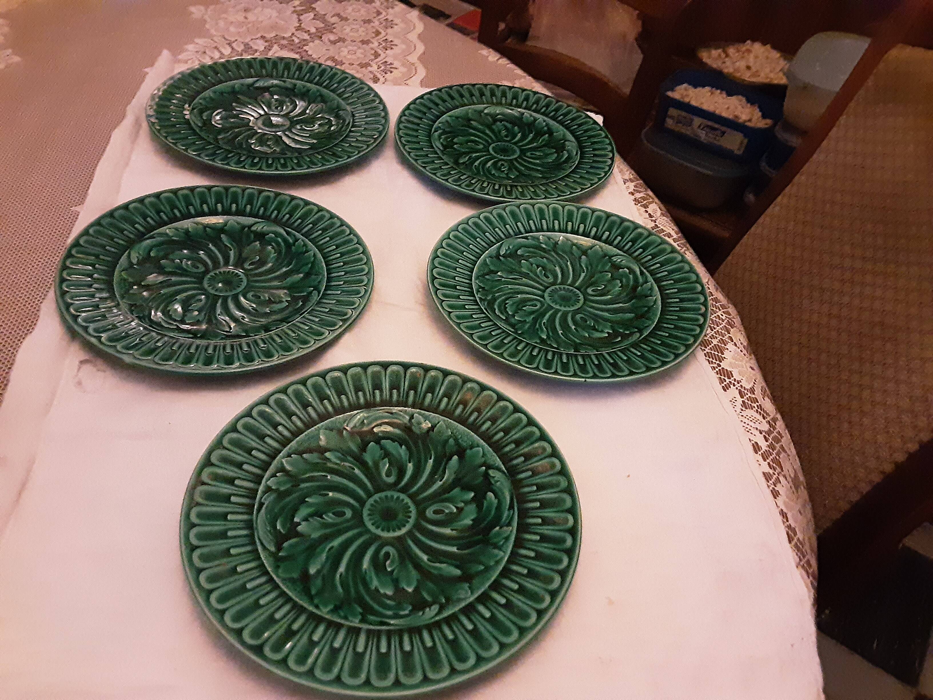 5 Antique Green Barbotine Earthenware Plates