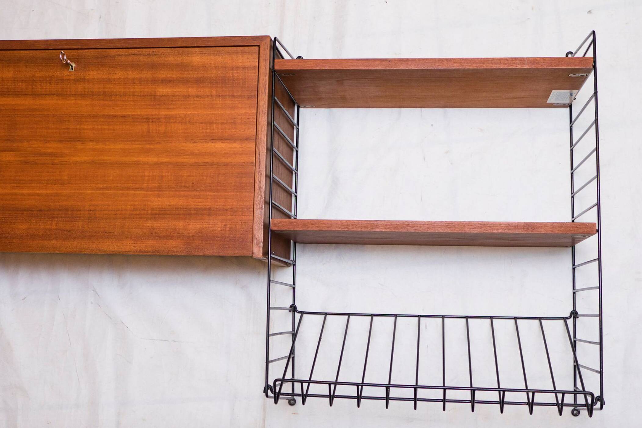 Recipient teak shelf - magazine holder by Kajsa - Nils "Nisse" Strinning for String 1960s