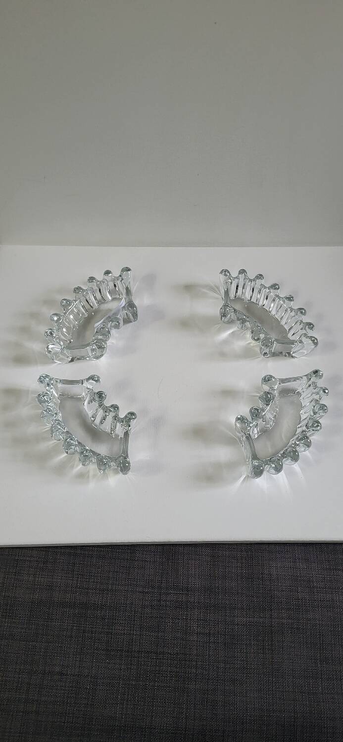 Especially crystal table from Bayeul.