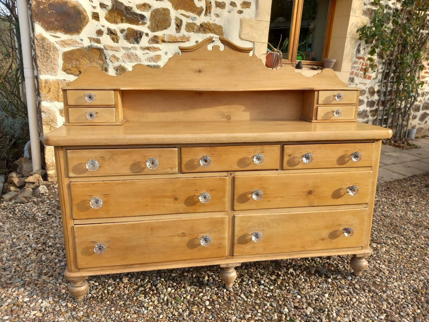Antique English sideboard/furniture