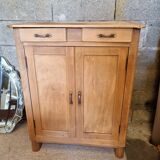 Buffet parisien en bois brut