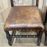 Suite of 4 Louis XIII chairs in oak and leather, early 20th century
