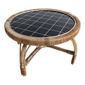Table basse ronde en rotin et céramique noire, années 1960