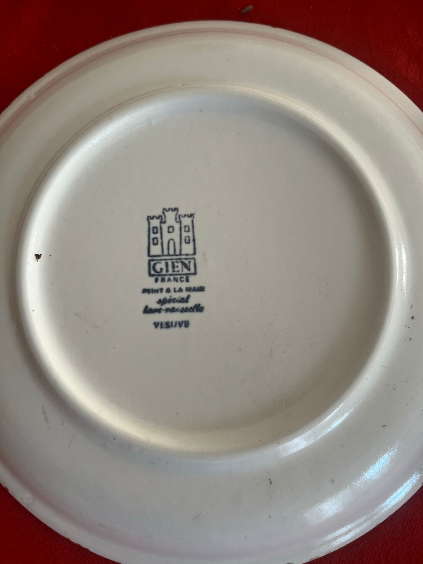 Twelve vintage dessert plates Gien Vésuve