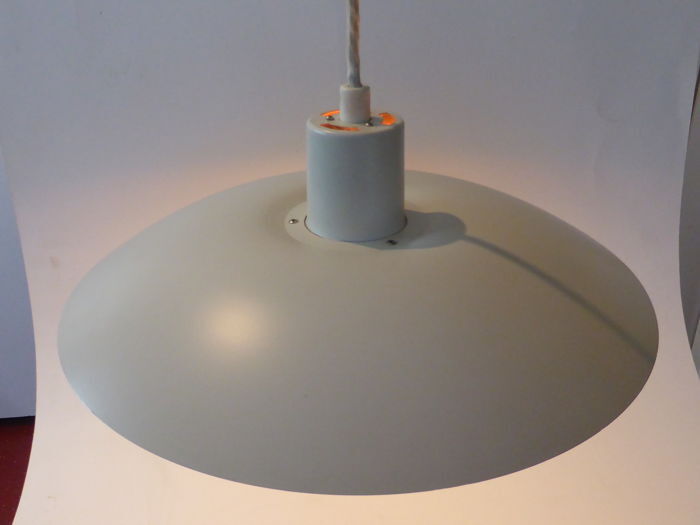 Hanging lamp by Louis Poulsen