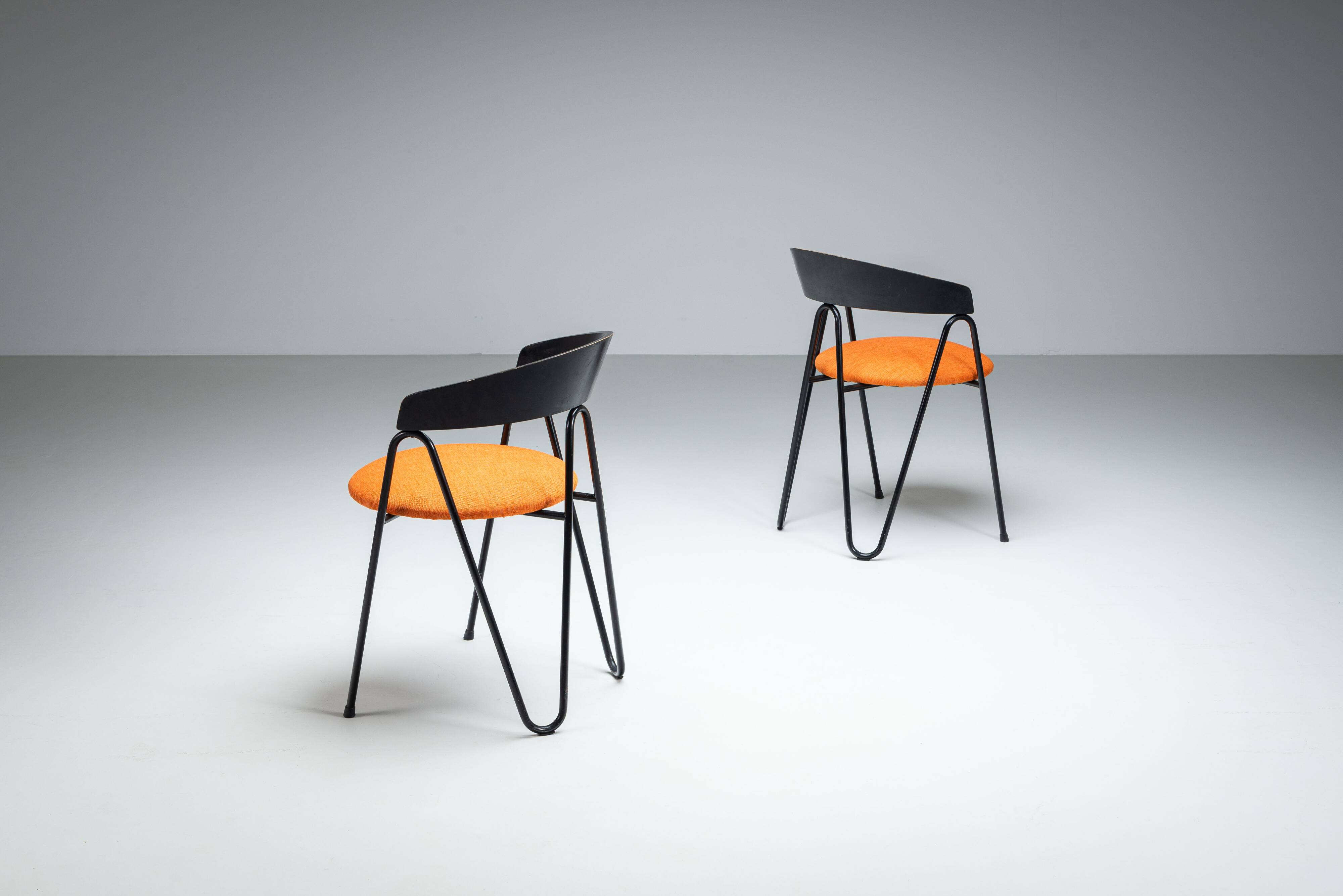Pair of Memphis style chairs