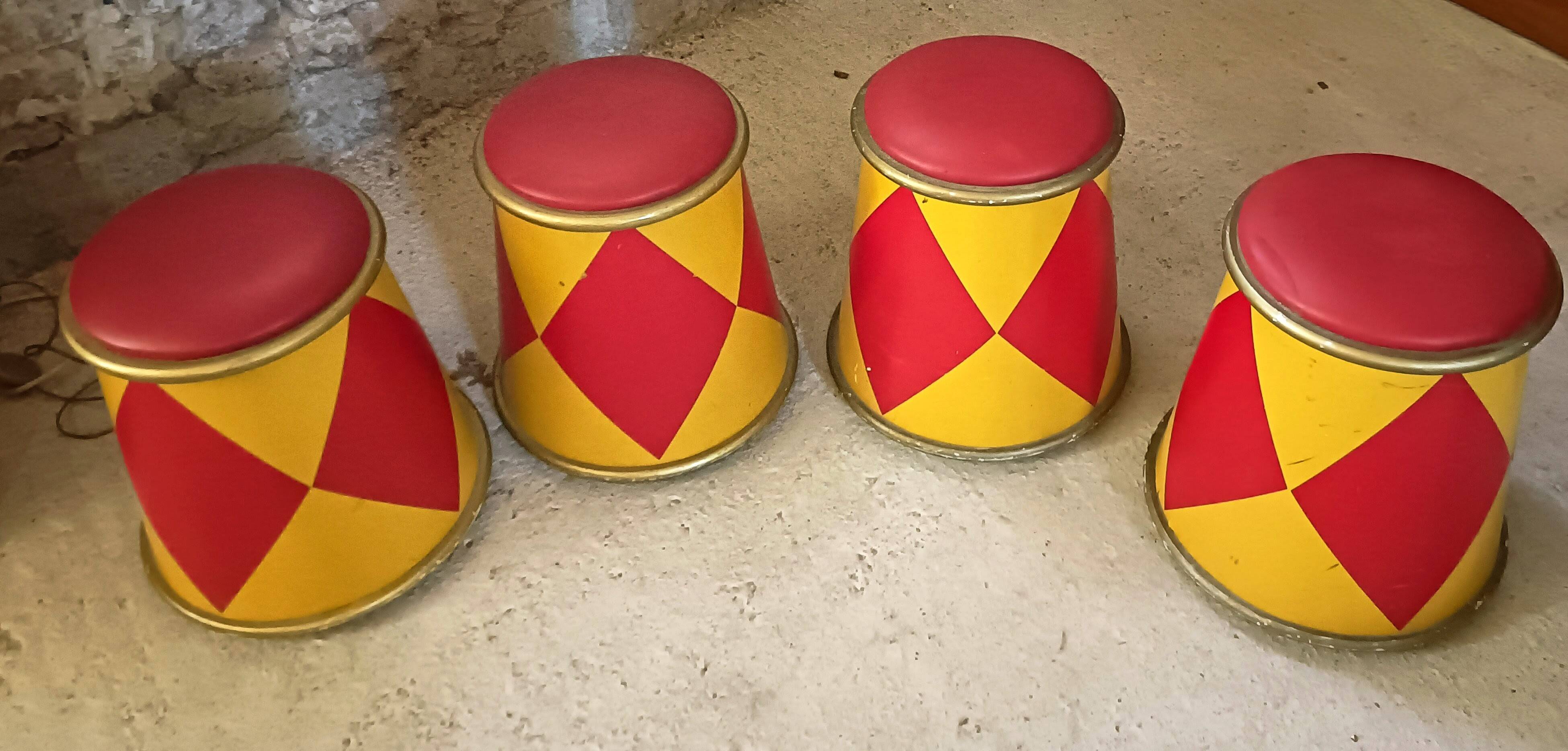 Tabouret de cirque