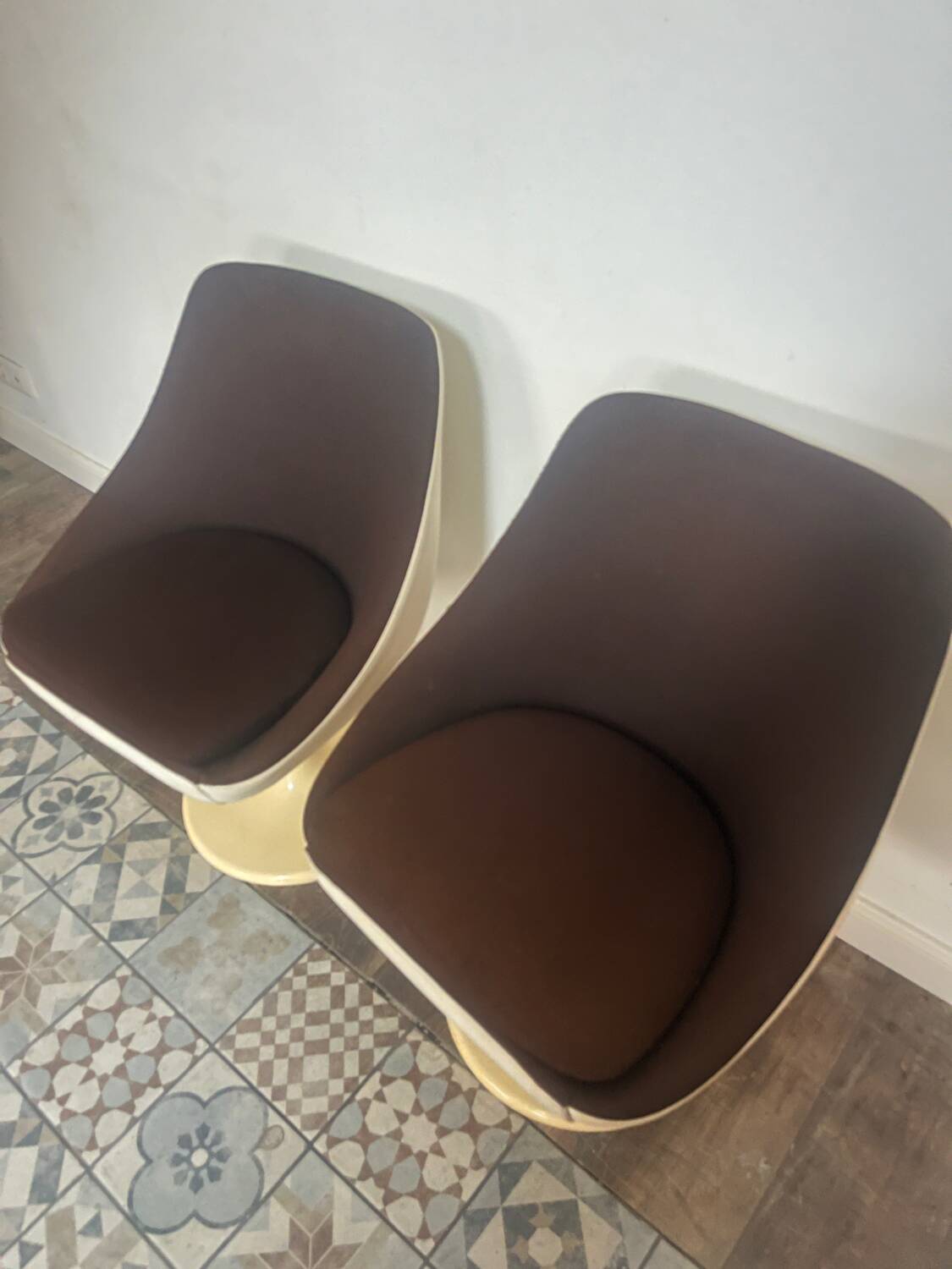 Pair of armchairs