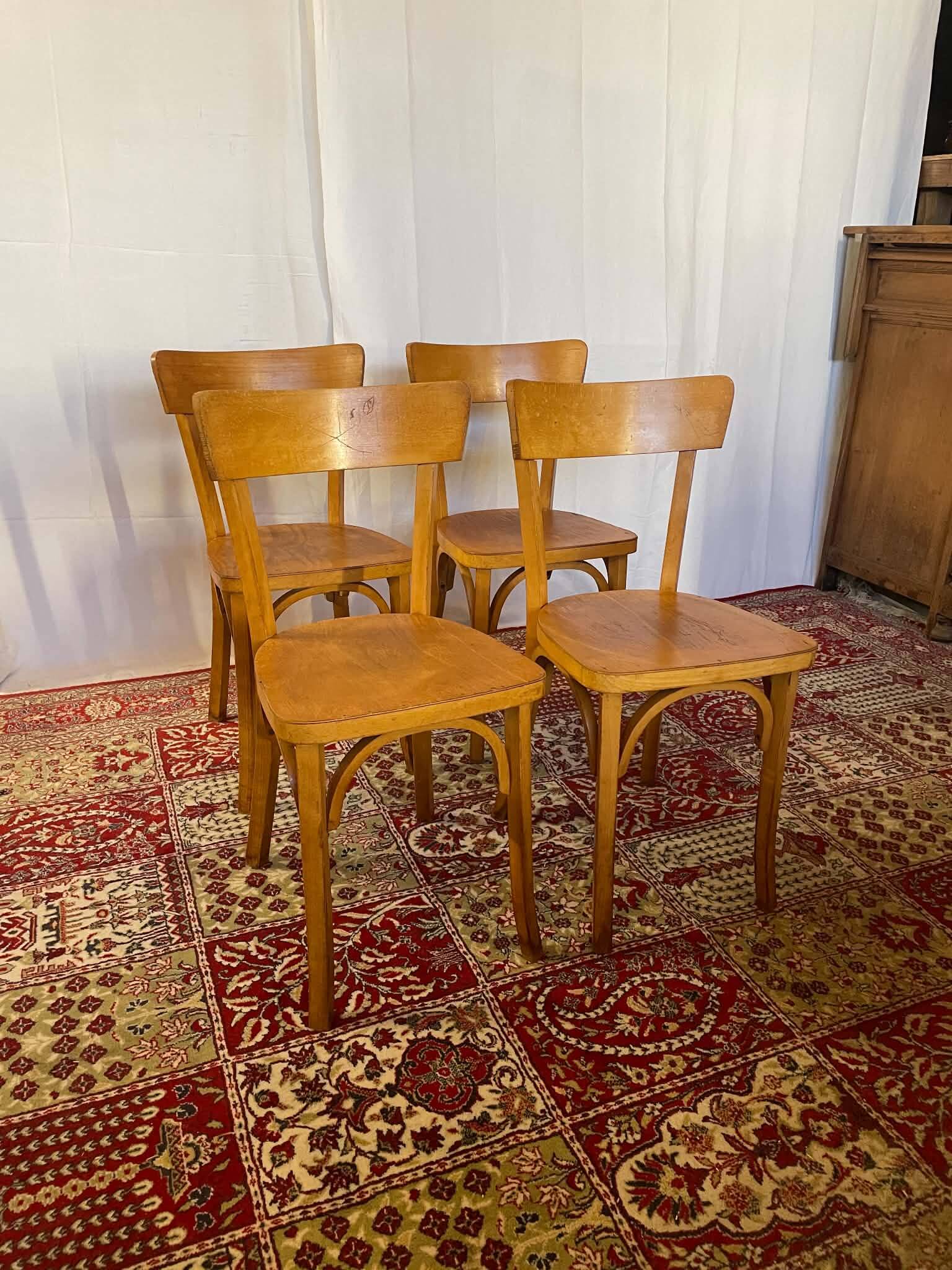 Set of 4 vintage wooden bistro chairs – Baumann style
