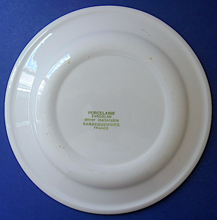 Suite of twelve (12) hotel-grade porcelain table plates