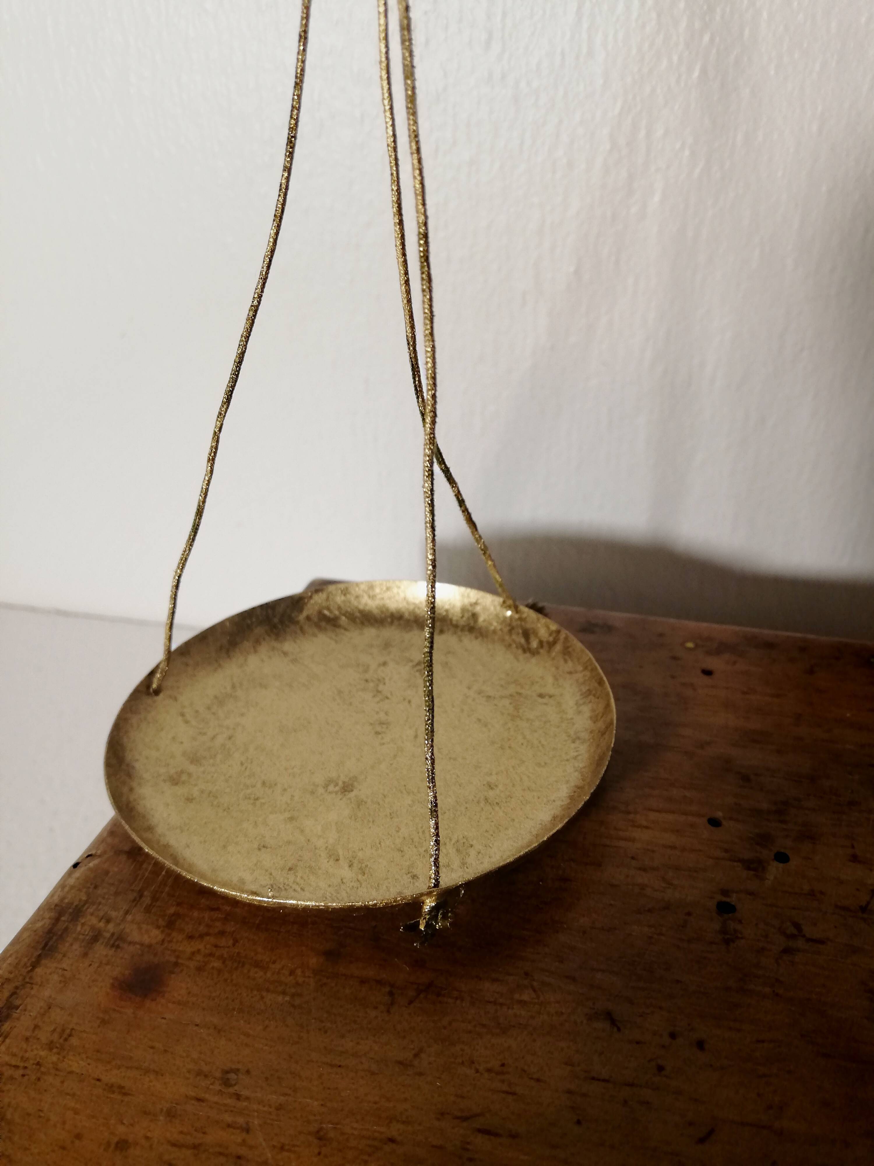 Libup on drawer stand