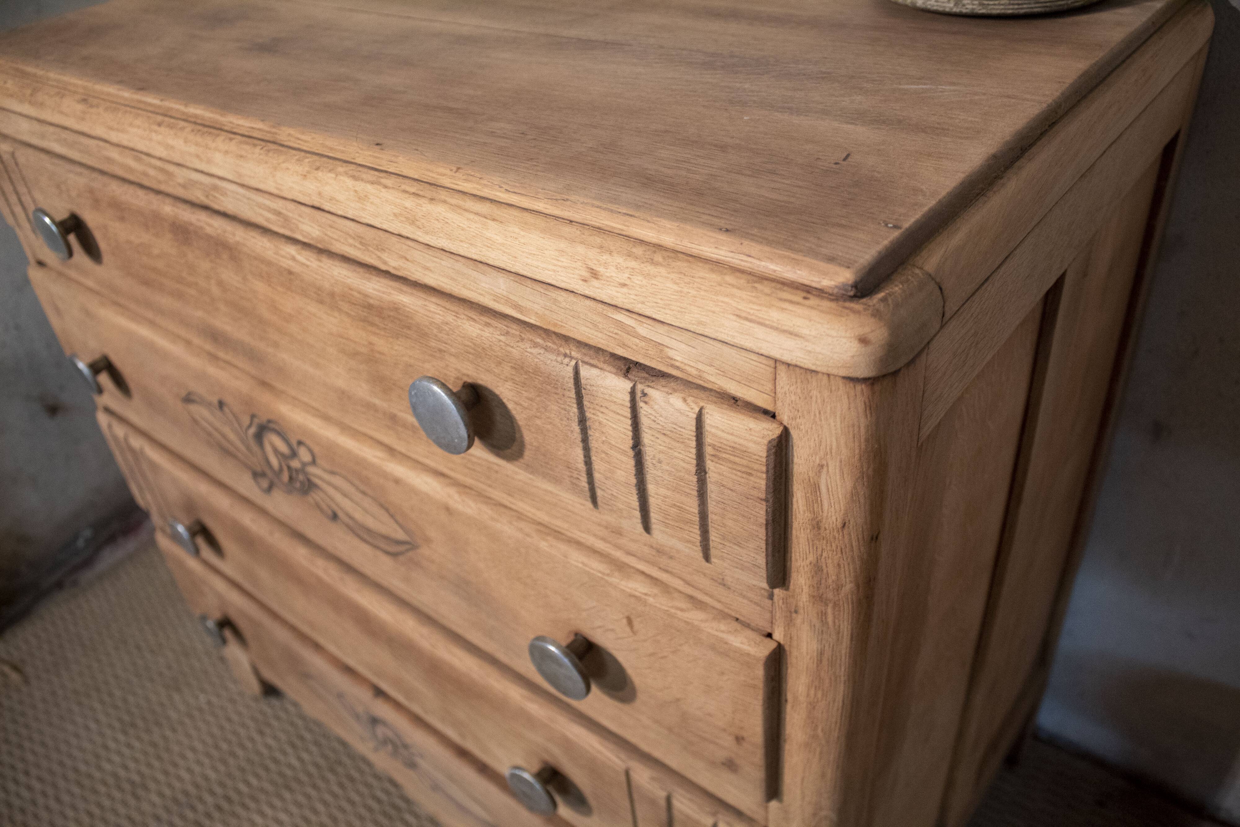 Art Deco chest of drawers