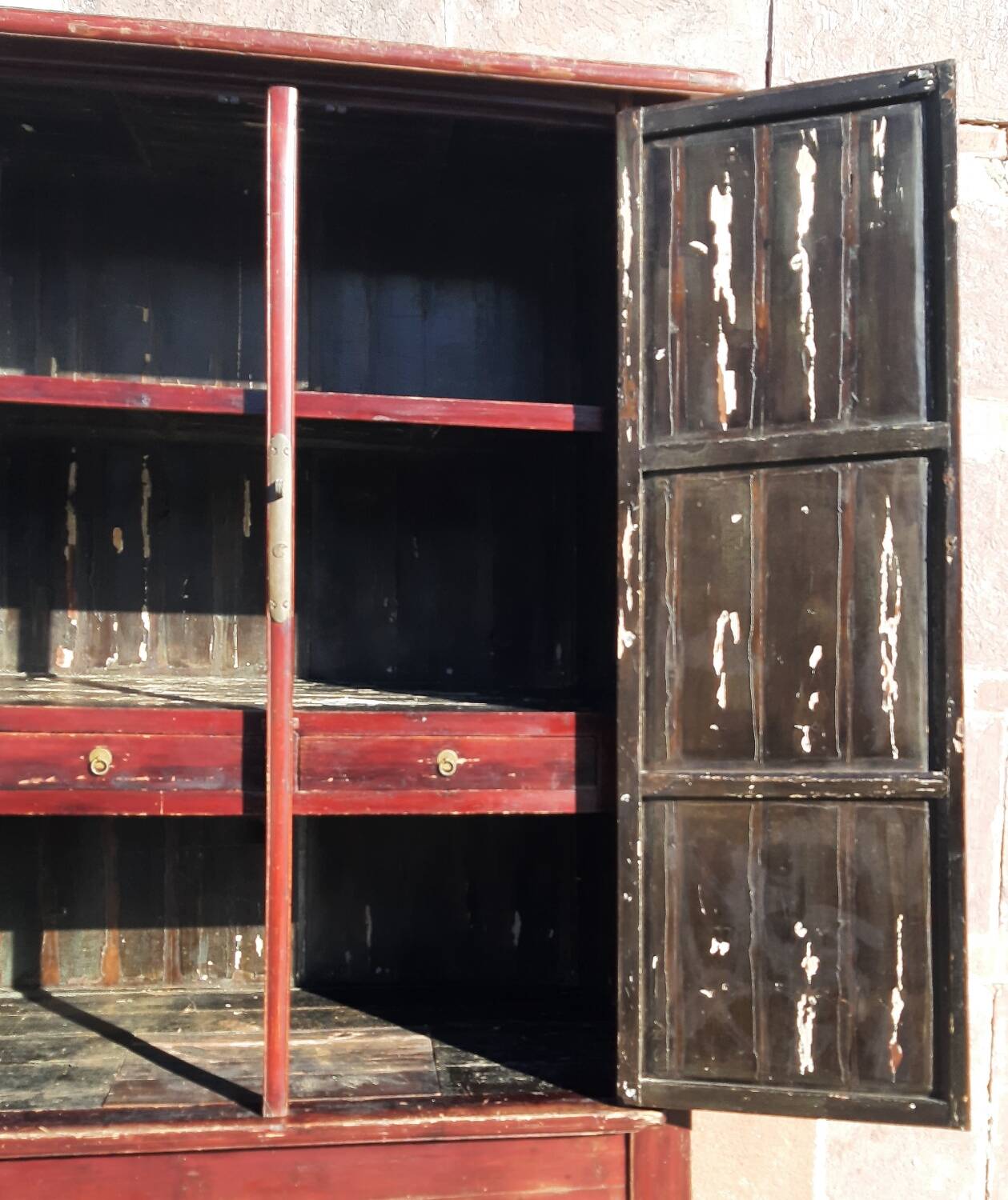 19th-century Chinese wardrobe (Height 2.6m)