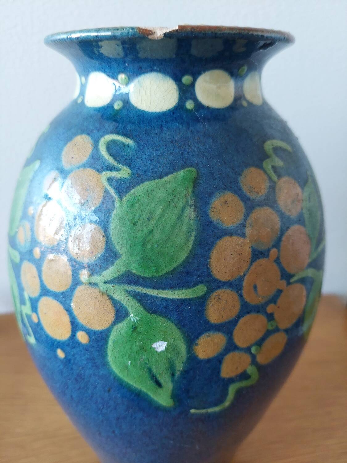 Pair of Primavera vases in blue ceramic with plant decoration 1920-1930