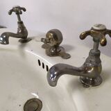Porcelain sink washbasin on foot