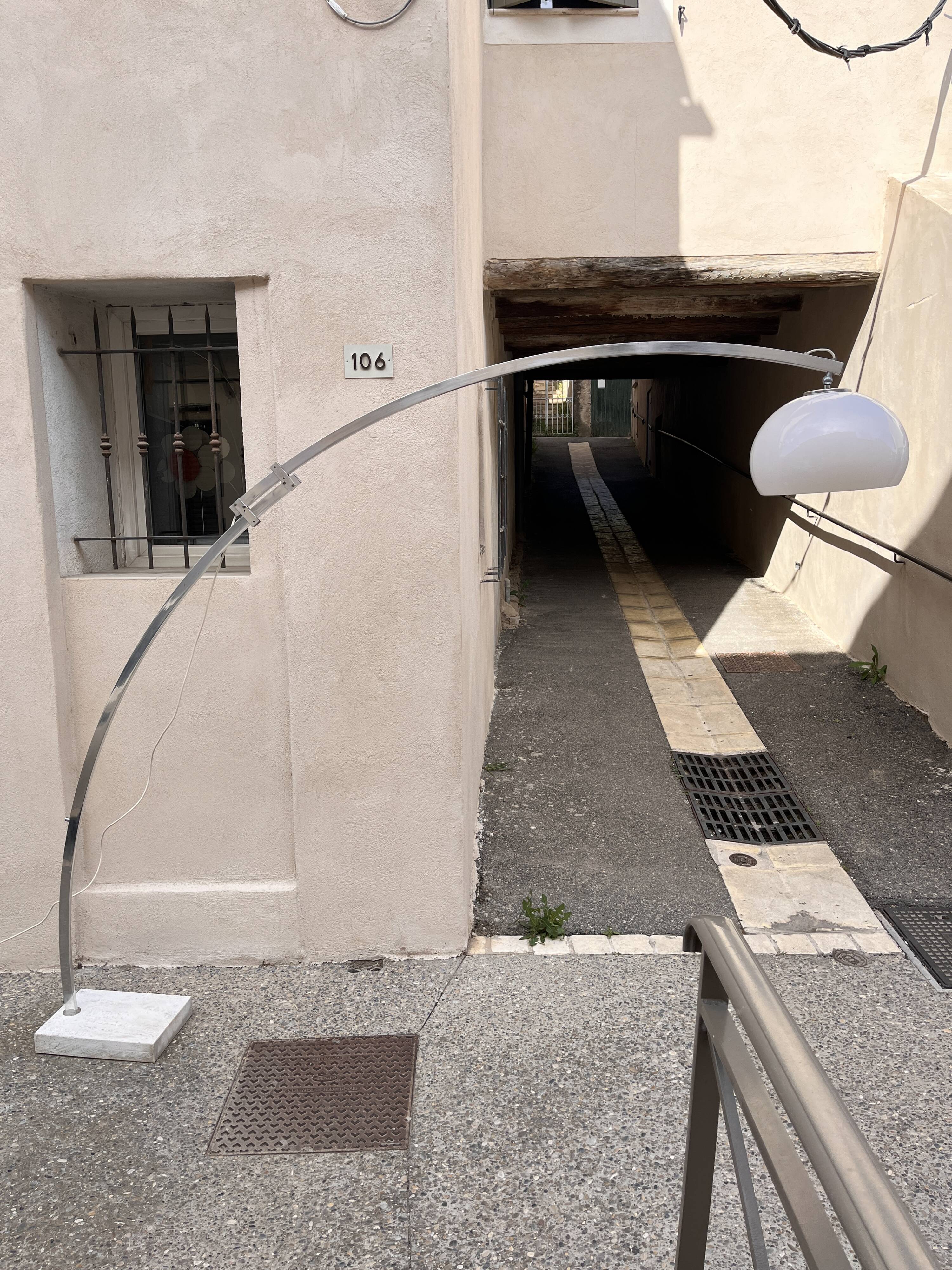 arc floor lamp 1970s design