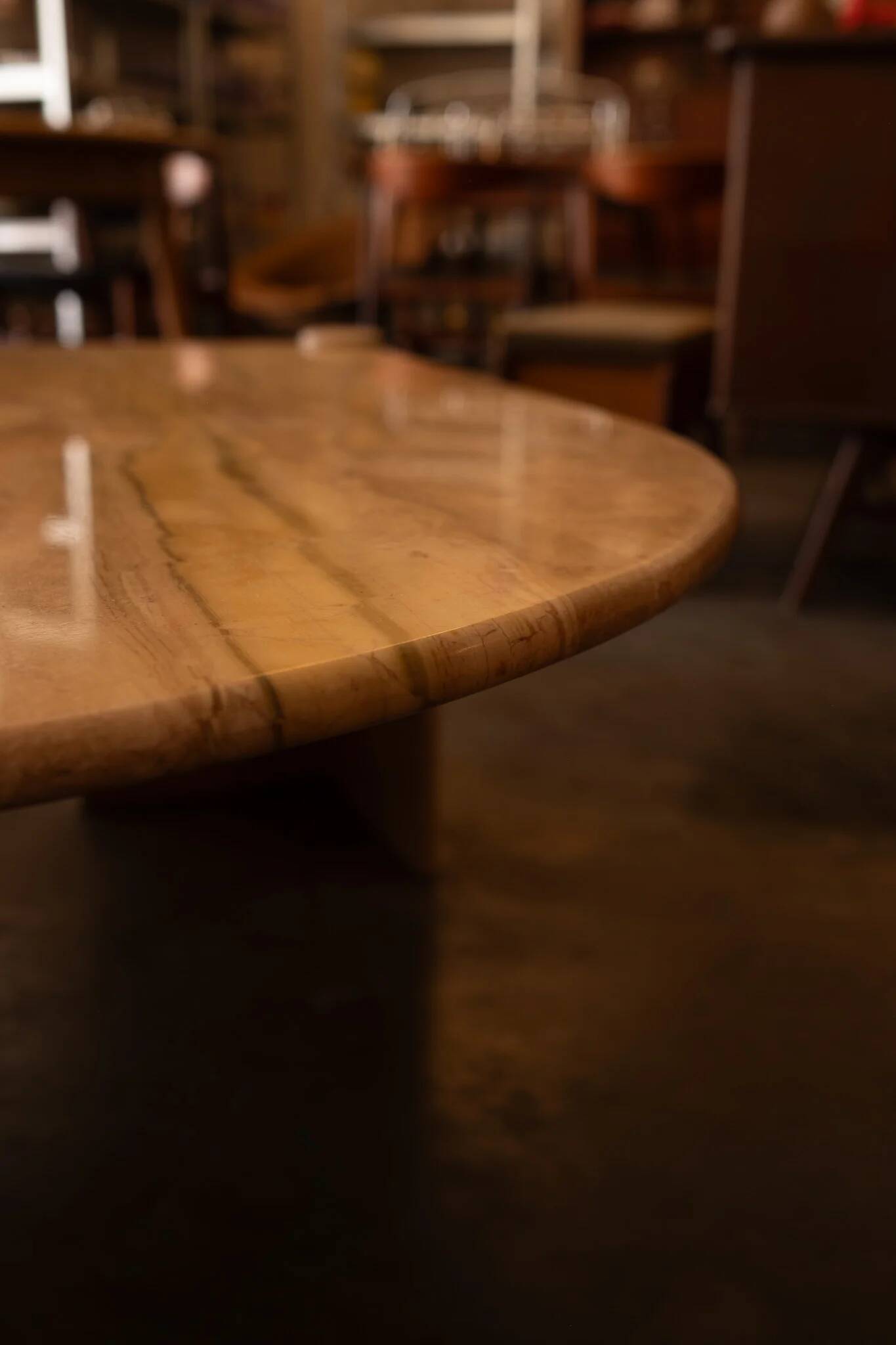 Vintage Italian coffee table in travertine - 1980s