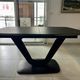 Extendable dining table