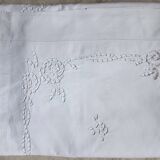 Cotton sheet embroidered Richelieu monogrammed "M"