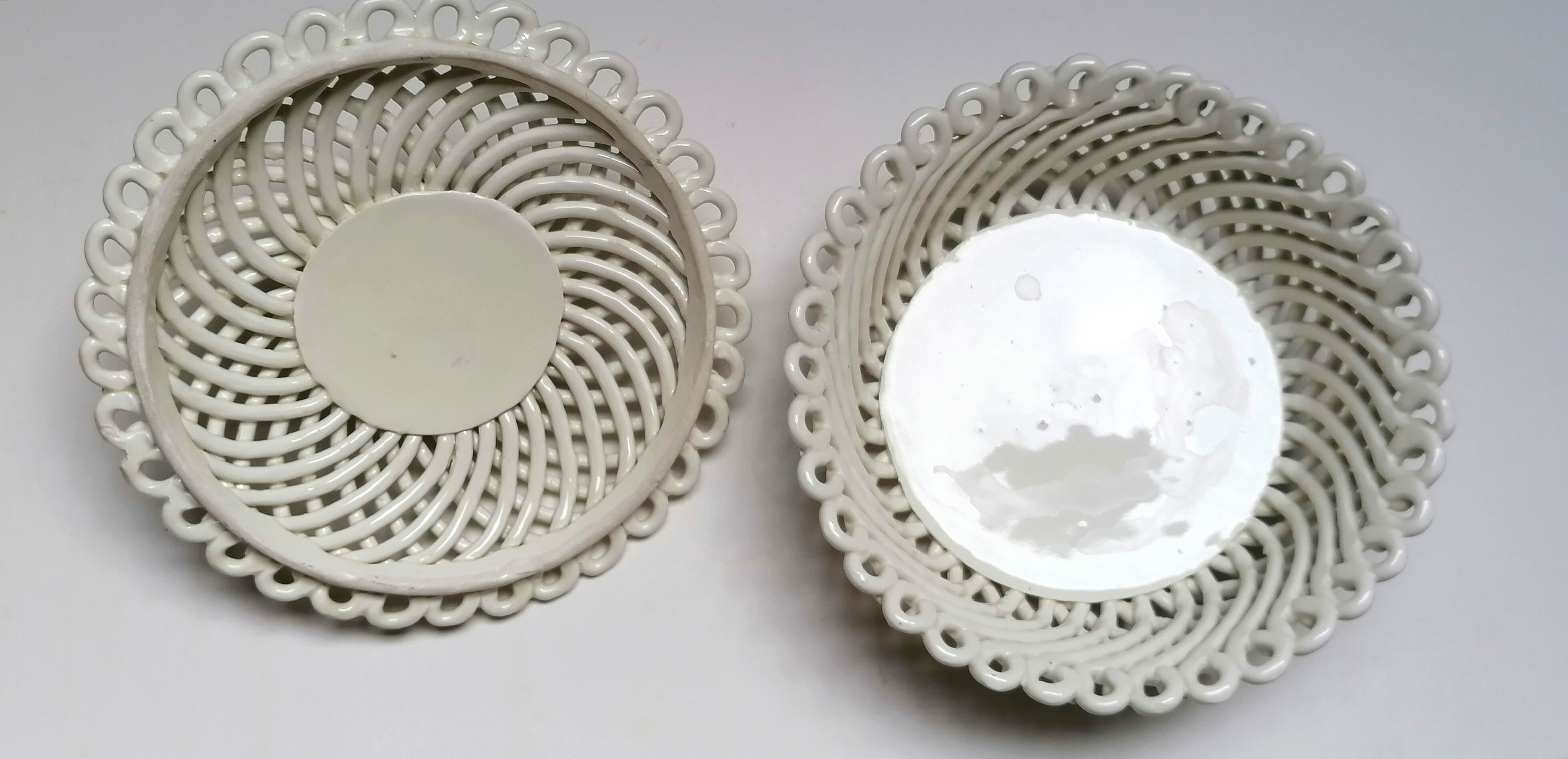 Corbeille en porcelaine tressée vintage
