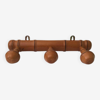 Bamboo-style wall-mounted coat rack