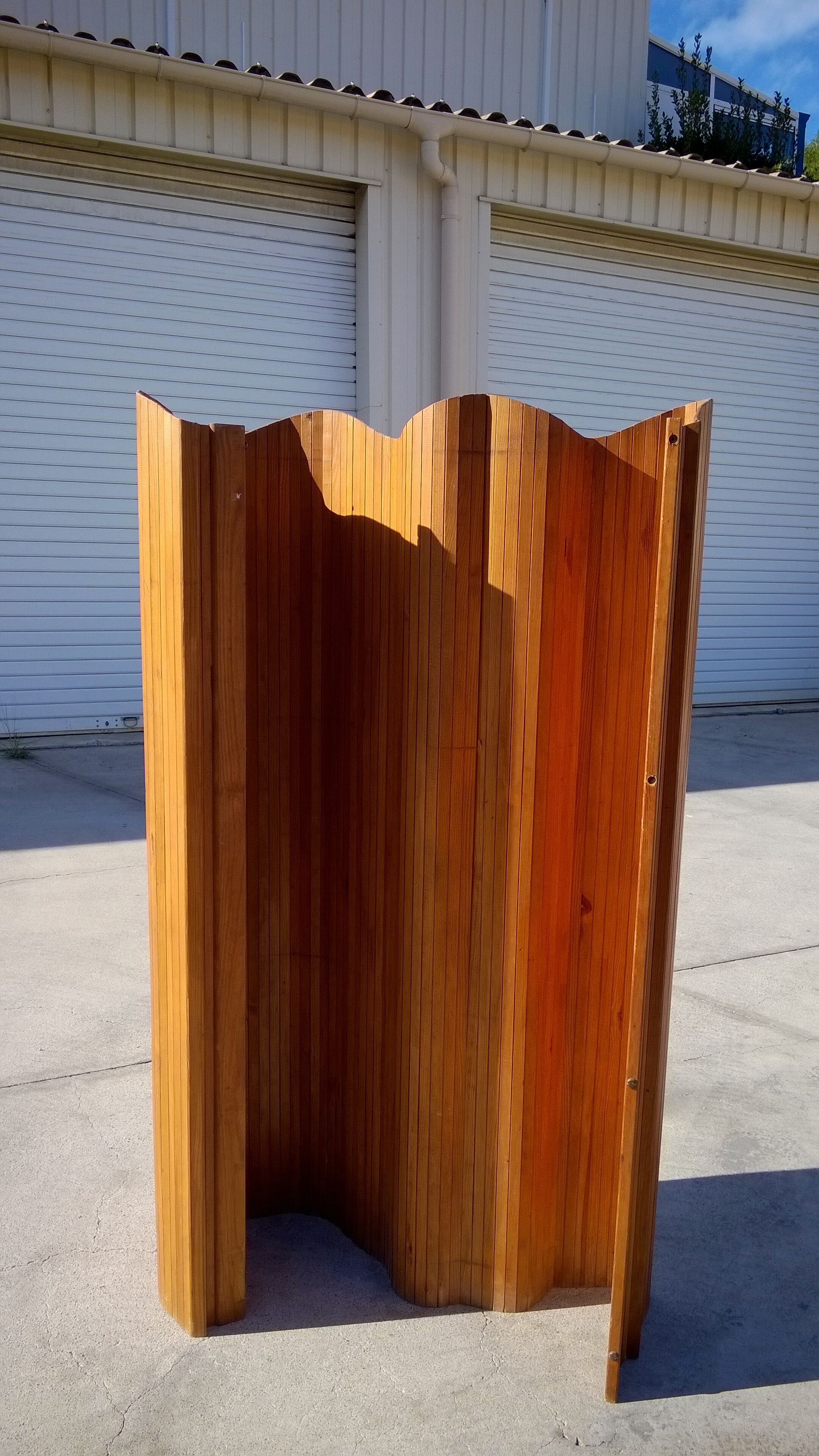 Screen pin-slate