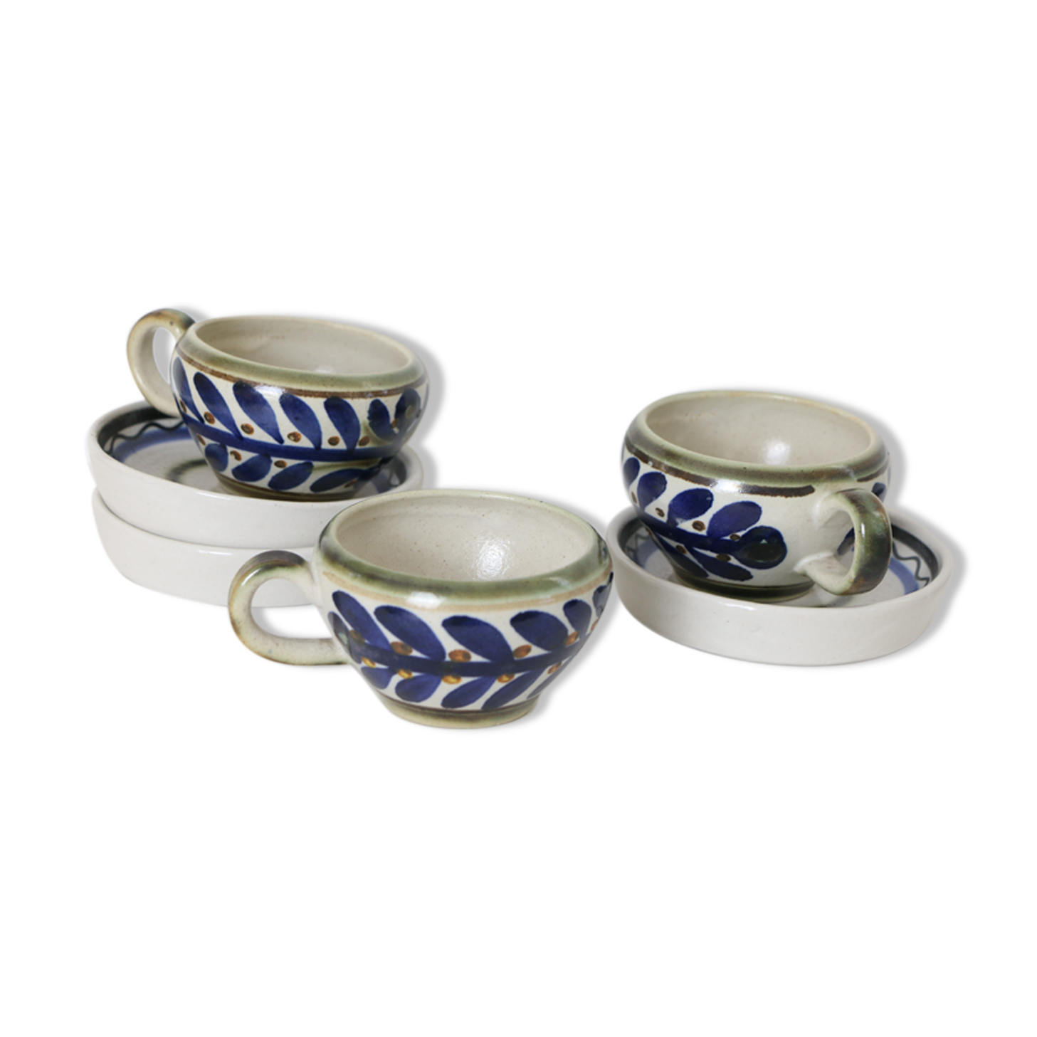 Coffee cups or tea