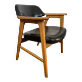 Scandinavian armchair by Erik Kirkegaard in oak and leather, 1960s