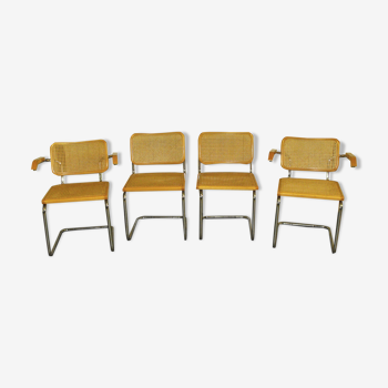 Lot de 2 chaises modèle B32 de Marcel Breuer années 80