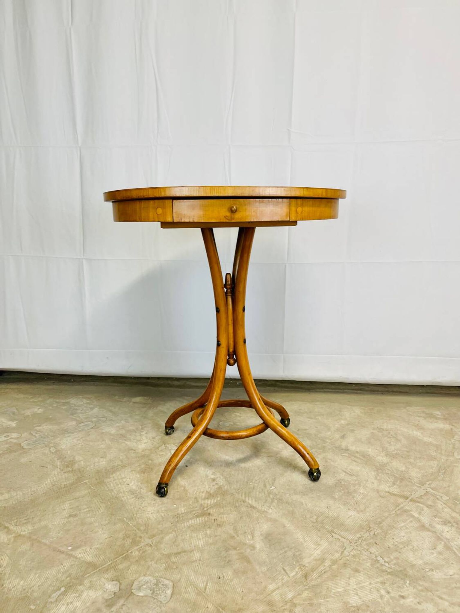 Guéridon, table d'appoint Thonet