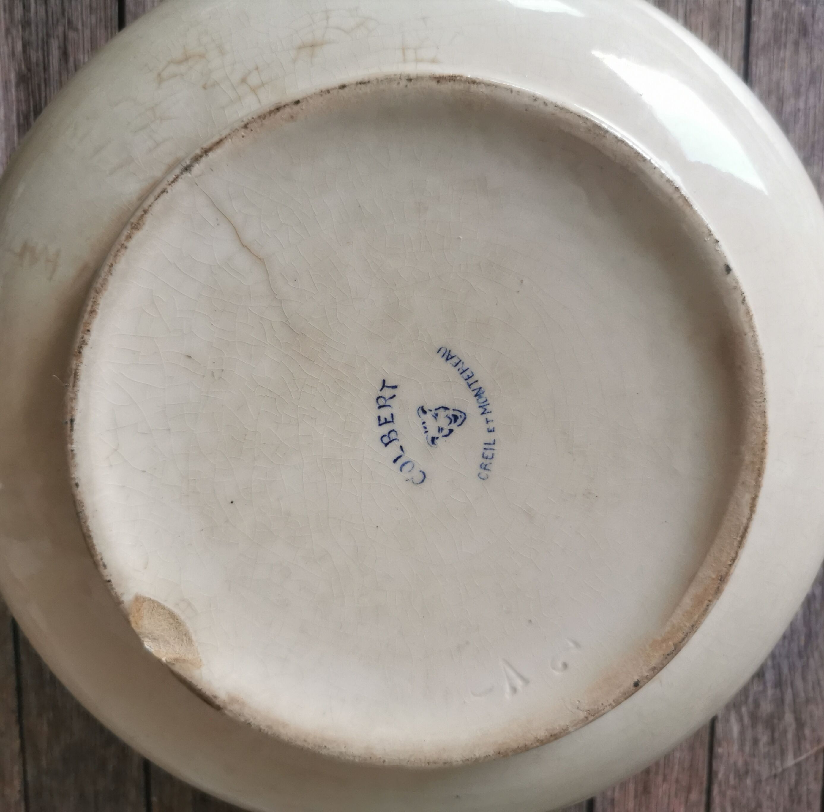 Souptureen heads of Lions Colbert Creil and Montereau