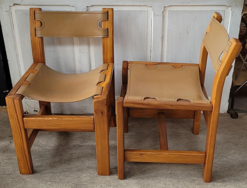 Set of 4 wooden chairs and leather house Regain – 70s