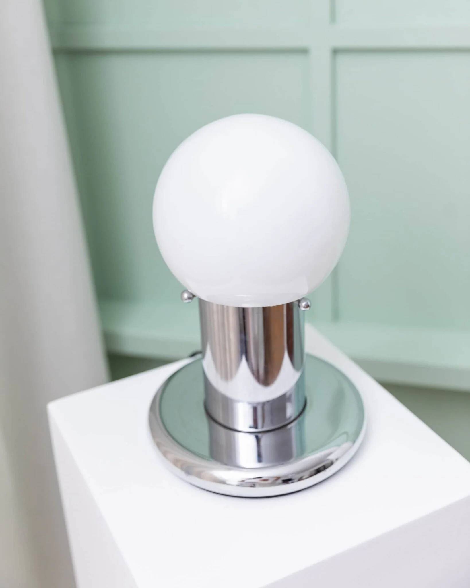 Space Age desk lamp - postmodern Memphis design - made in Italy - 70s