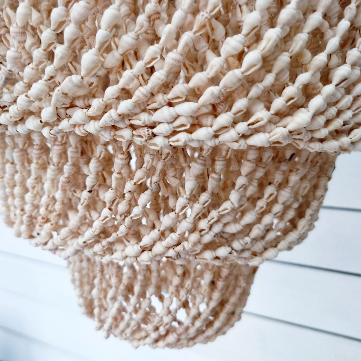 Nora shell pendant light - D50 cm