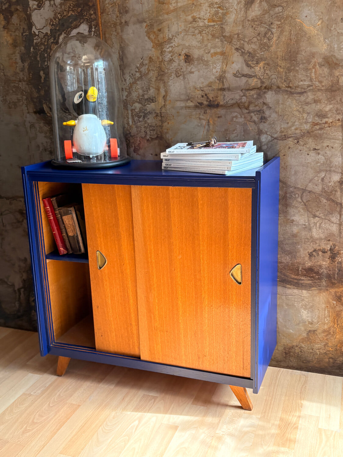 Buffet pieds compas bleu nuit & bois brut