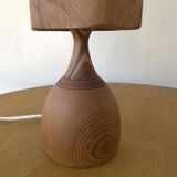 LAMPE DE TABLE EN BOIS, Leif Wikner, Persåsen.