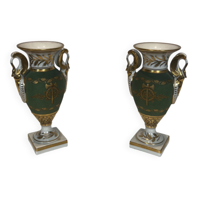 Paire de Vases en Porcelaine de Style Empire, Décor aux Cygnes et Faisceaux