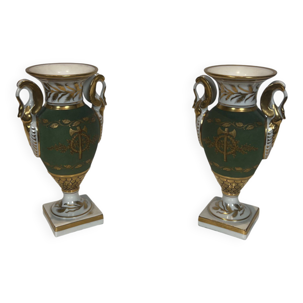 Paire de Vases en Porcelaine de Style Empire, Décor aux Cygnes et Faisceaux