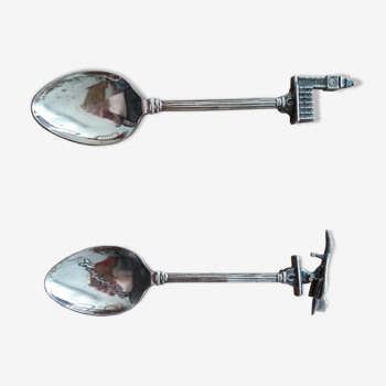 Decorative spoons, concorde and big ben