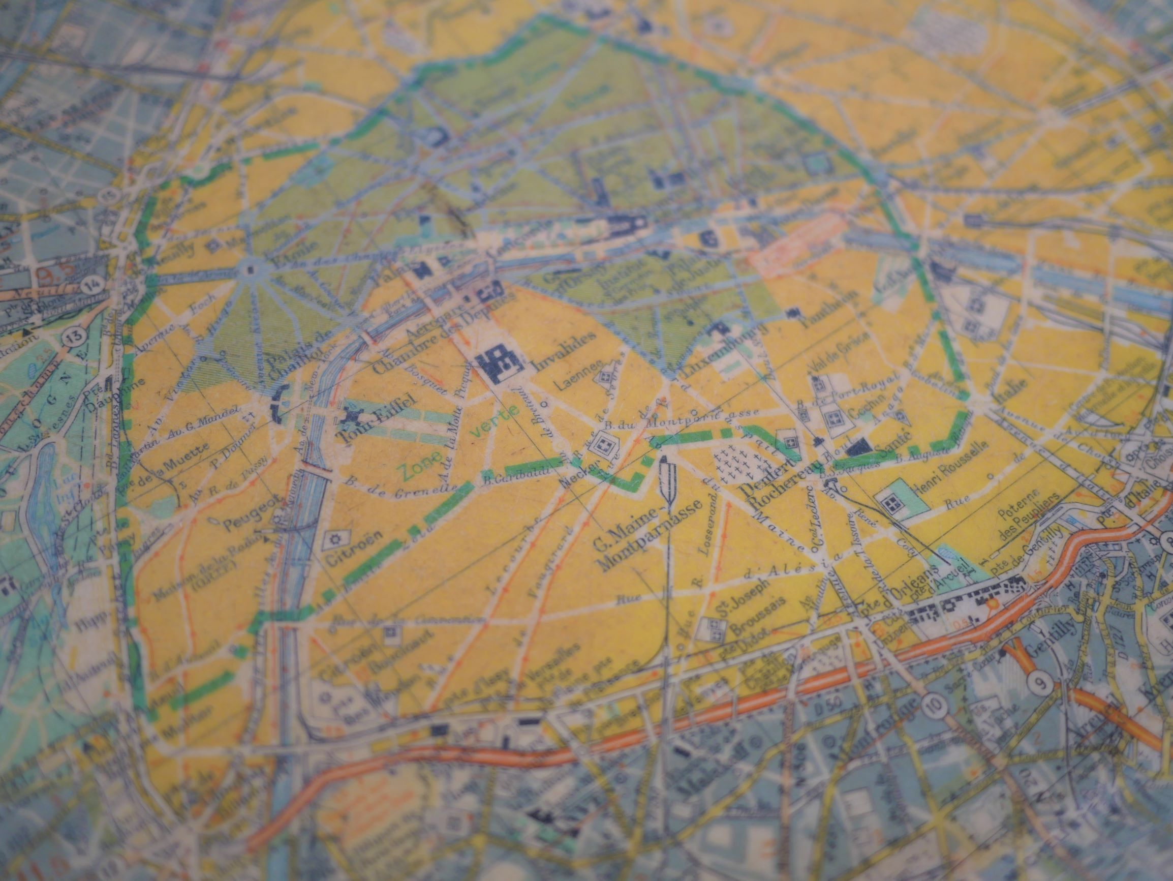 Vintage "Paris plan" platter