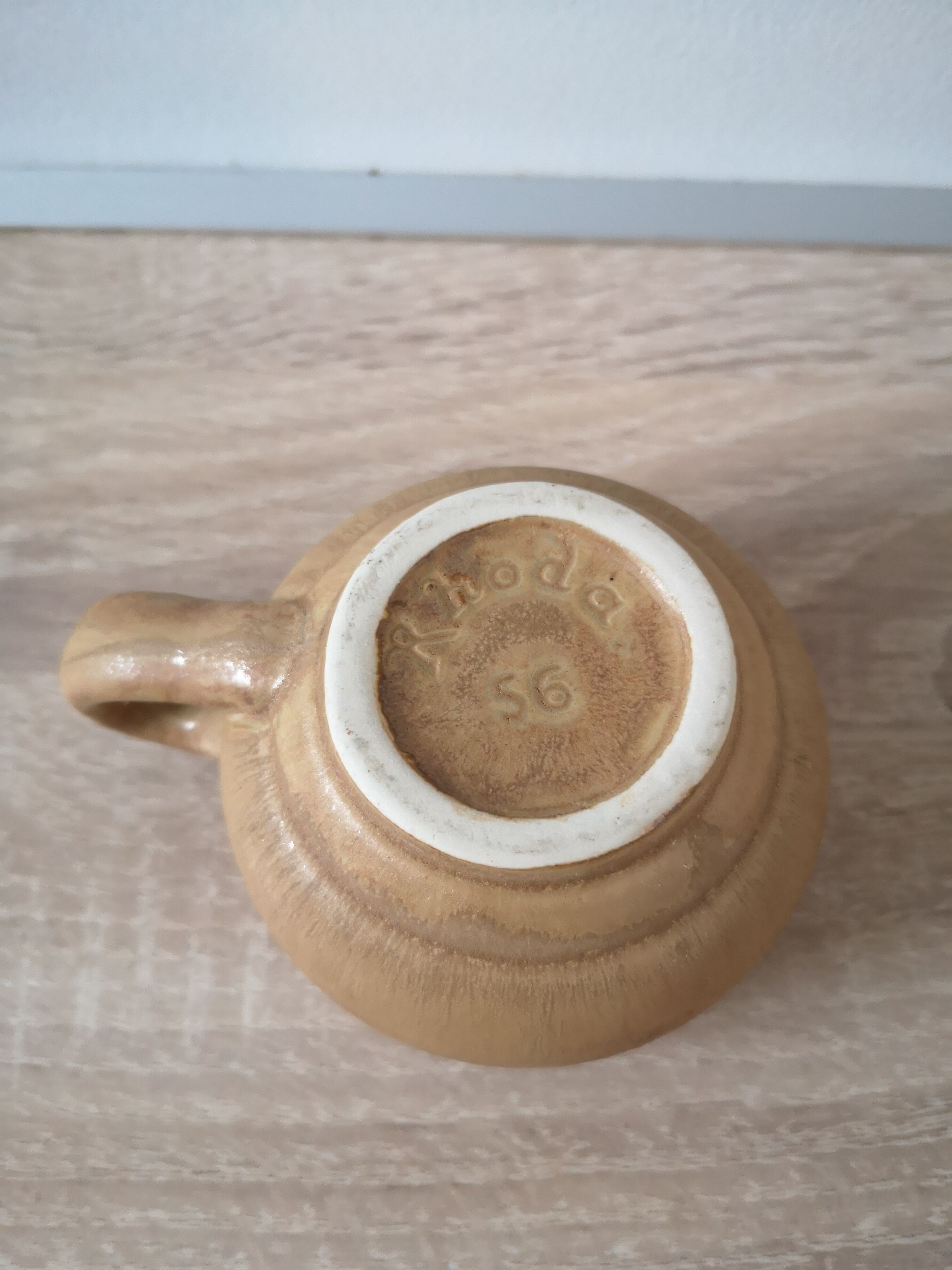 Lot of 6 cups Rhoda sandstone