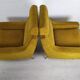 Fauteuils en velours moutarde, 1960