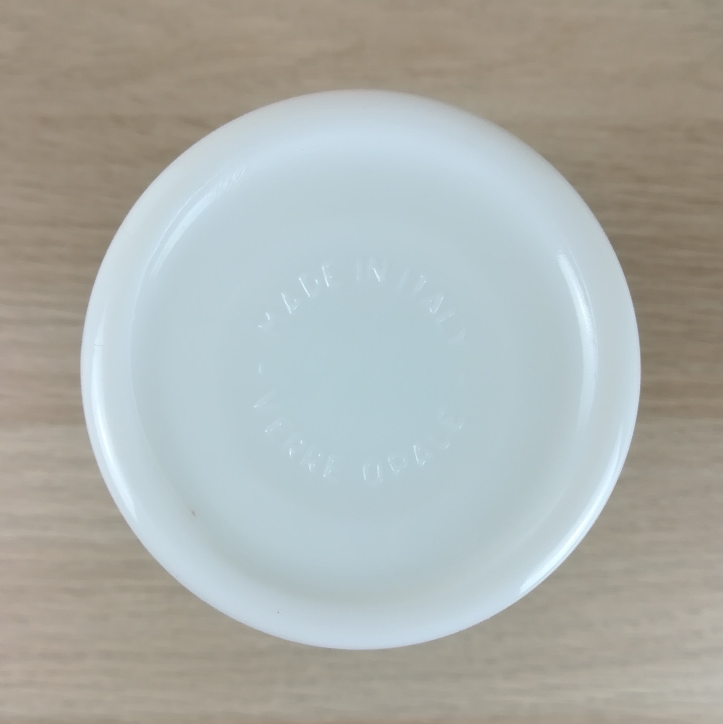 Apothecary pot in opaline h=18cm