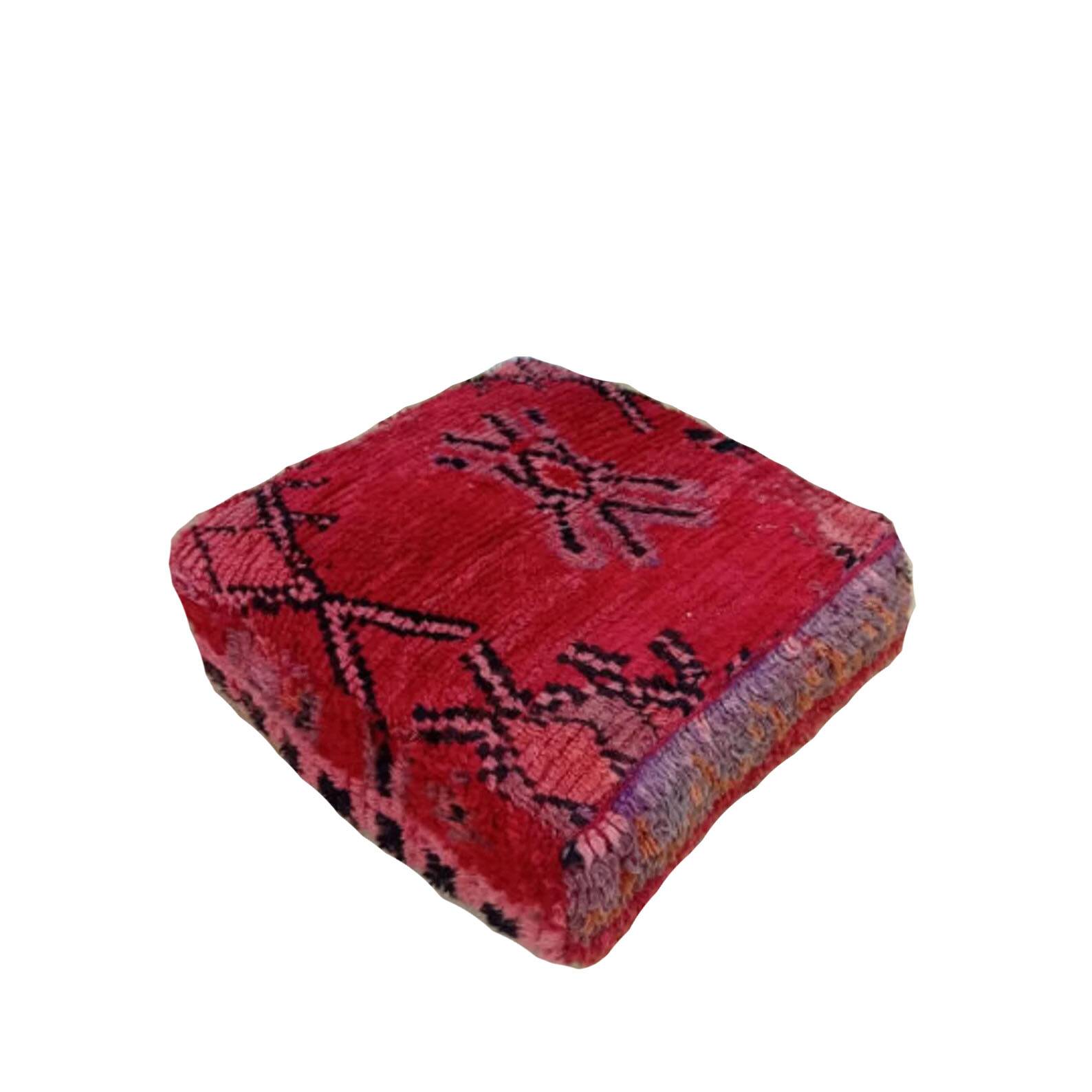 Handmade Berber pouf in wool 60 X 60 X 20 CM