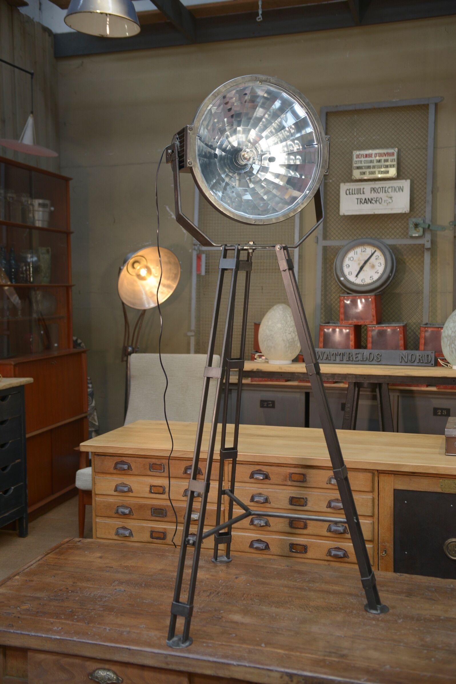 Philips adjustable metal floor projector 1960