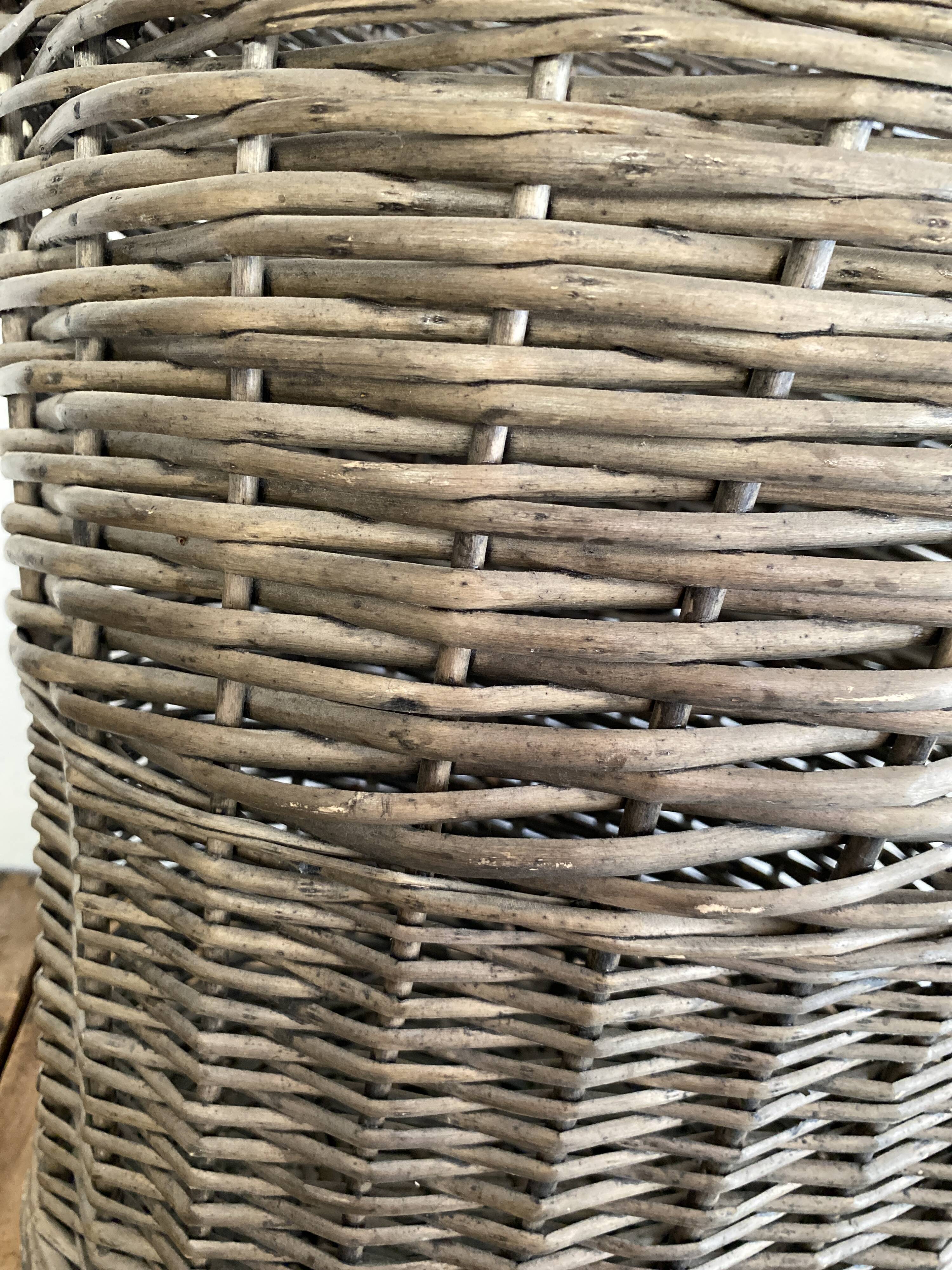 XXL 57cm grey wicker basket